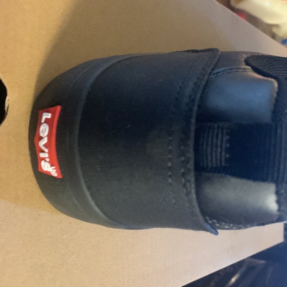 (1852) Levi's Womens Naya LUX Sporty Fashion Skate Sneaker Shoe size 10 - Picture 11 of 13